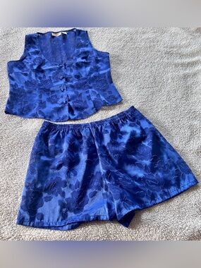 Victoria’s Secret Gold Label Vintage Set Blue Floral Burnout Button Up Vest